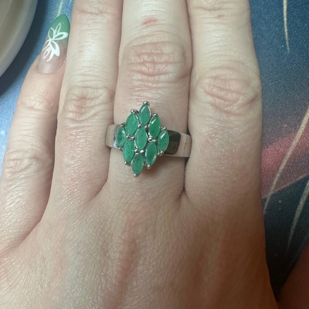 Vintage QJ 925 Green Emerald Gemstone Natural Sterling Silver Size 8